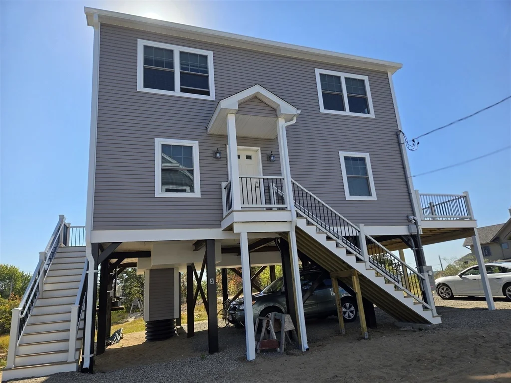 3 bed, 3 bath apartment for rent at 5 K St Unit WINTER, Plum Island — photo 23 of 27