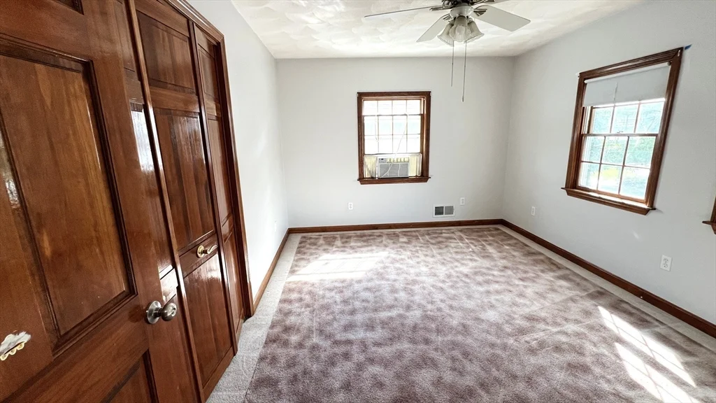 4 bed, 2 bath apartment for rent at 5 Kinney Ave, Burlington — photo 20 of 30
