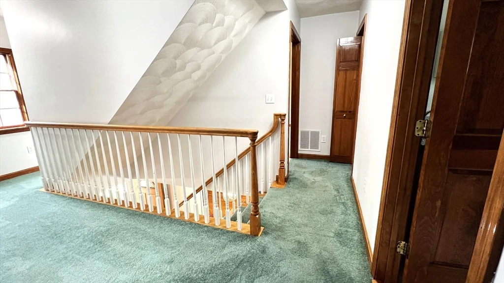 4 bed, 2 bath apartment for rent at 5 Kinney Ave, Burlington — photo 16 of 30