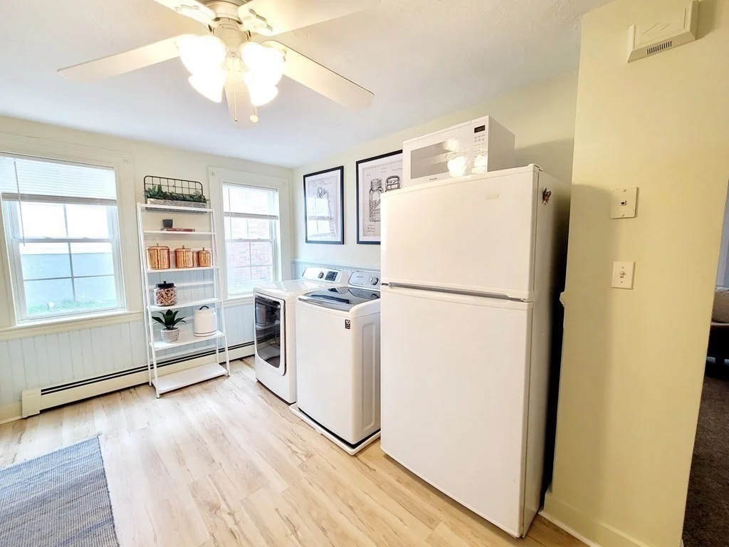 1 bed, 1 bath apartment for rent at 5 Lake St Unit 1R, Webster — photo 4 of 16