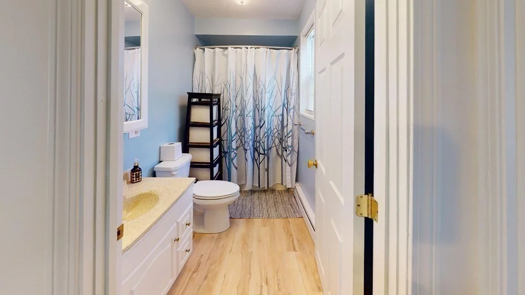 1 bed, 1 bath apartment for rent at 5 Lake St Unit 1R, Webster — photo 11 of 16