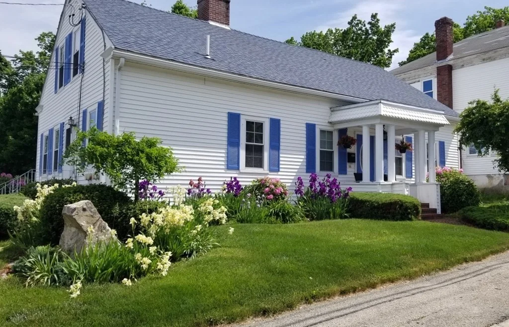 1 bed, 1 bath apartment for rent at 5 Lake St Unit 1R, Webster
