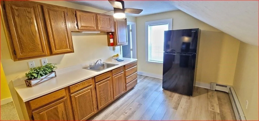 1 bed, 1 bath apartment for rent at 5 Lake St Unit 2, Webster — photo 11 of 18