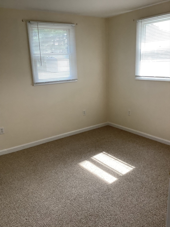 1 bed, 1 bath apartment for rent at 5 Lakemans Ln, Ipswich — photo 14 of 17