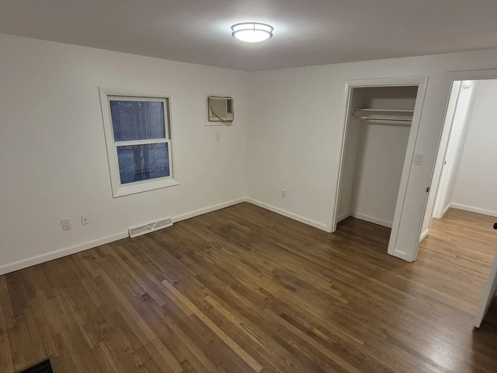 2 bed, 1 bath apartment for rent at 5 Lakeview Ave Unit 5, Peabody — photo 23 of 25