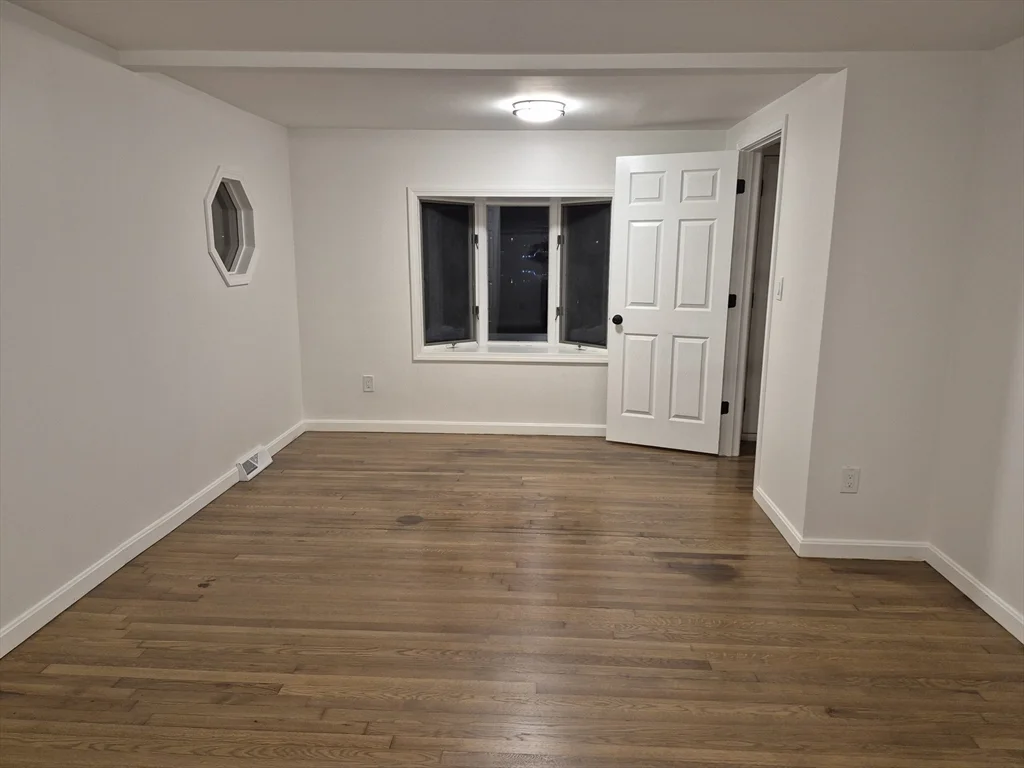 2 bed, 1 bath apartment for rent at 5 Lakeview Ave Unit 5, Peabody — photo 20 of 25