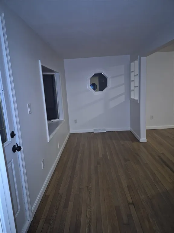 2 bed, 1 bath apartment for rent at 5 Lakeview Ave Unit 5, Peabody — photo 14 of 25
