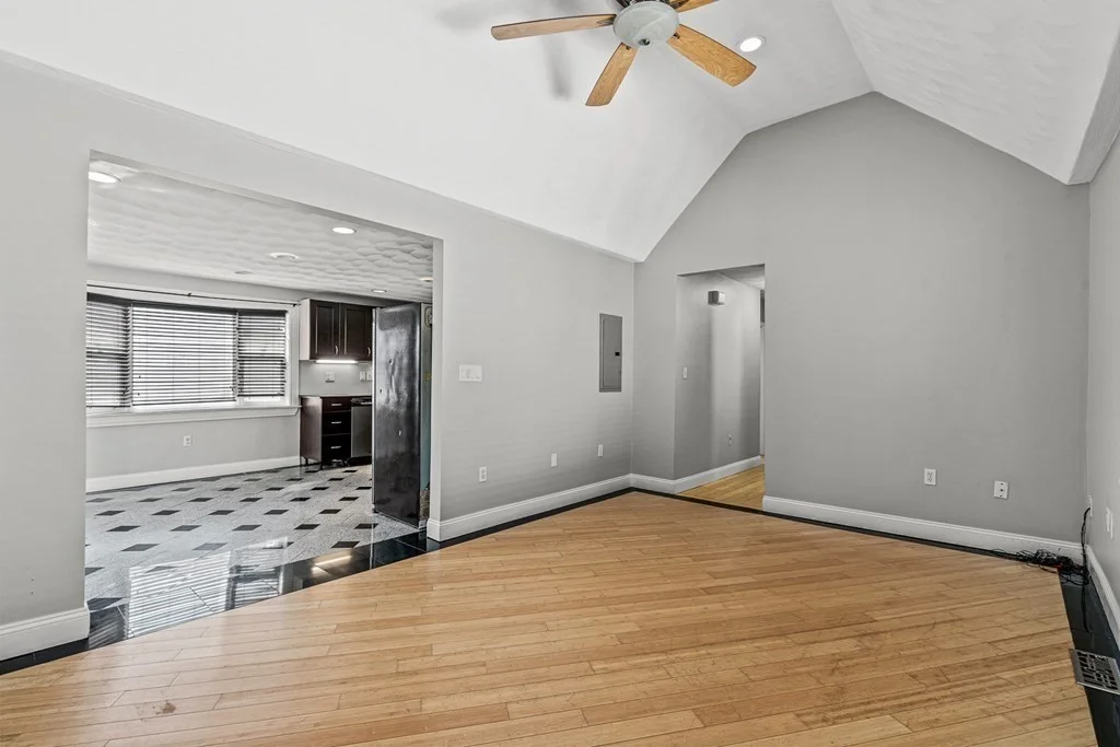 3 bed, 2 bath apartment for rent at 5 Laurel St Unit 2, Everett