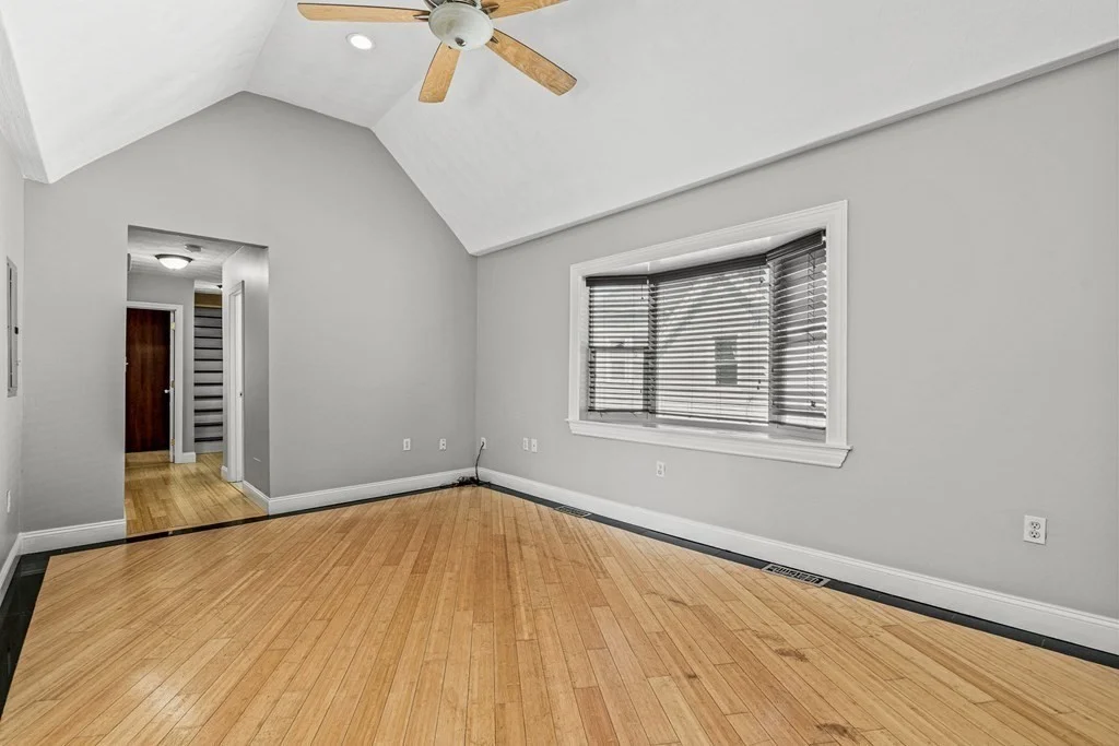 3 bed, 2 bath apartment for rent at 5 Laurel St Unit 2, Everett — photo 2 of 26