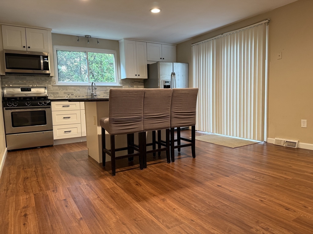 2 bed, 1 bath apartment for rent at 5 Leland Farm Rd Unit 5, Ashland — photo 4 of 15