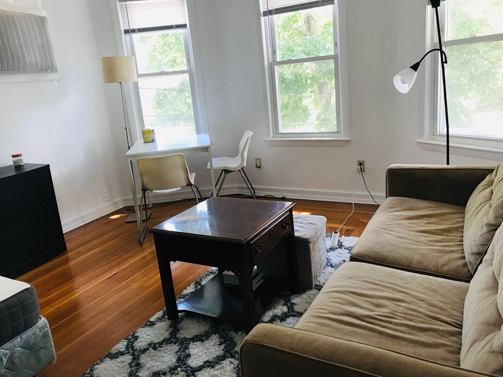 5 bed, 3 bath apartment for rent at 5 Lexington Ave Unit 2, Powder House Square — photo 2 of 30