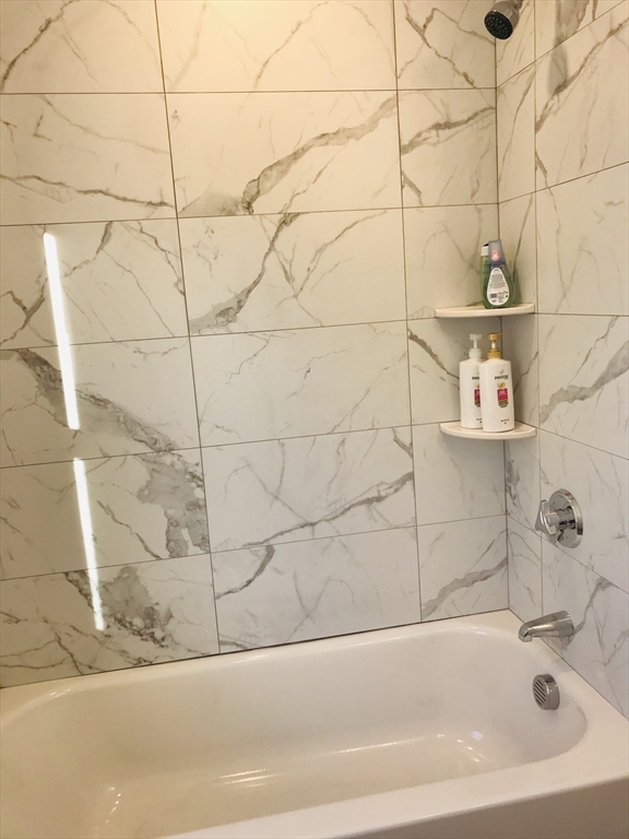 1 bed, 1 bath apartment for rent at 5 Lexington Ave Unit 3, Powder House Square — photo 9 of 18