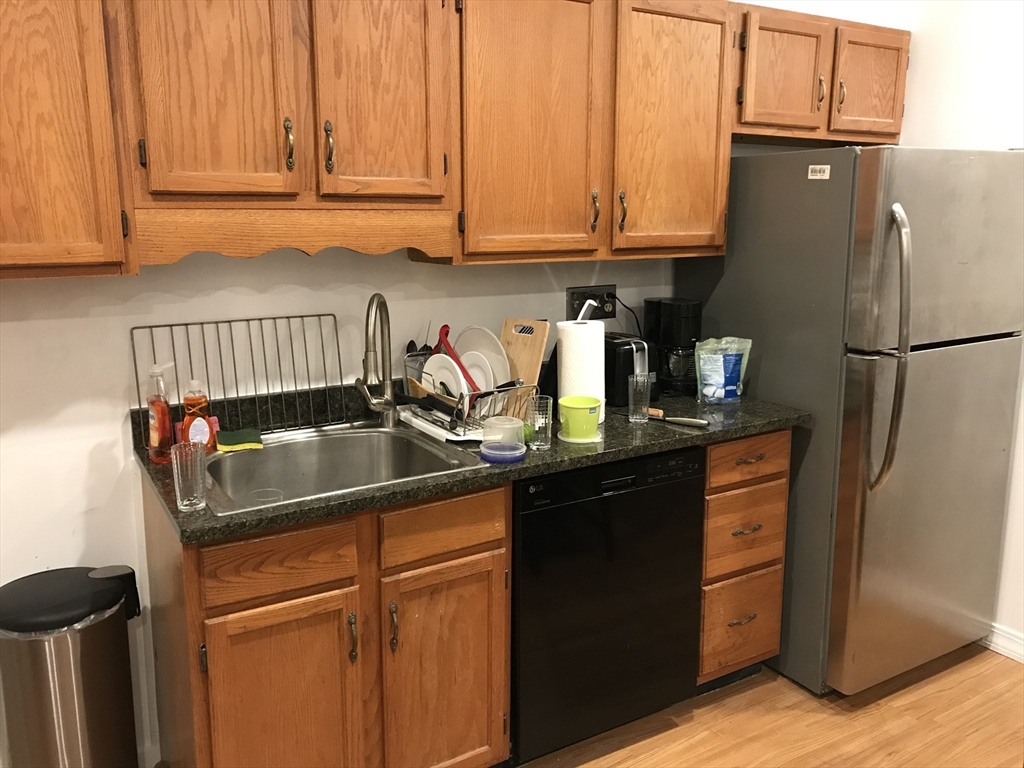 1 bed, 1 bath apartment for rent at 5 Lexington Ave Unit 4, Powder House Square — photo 14 of 16