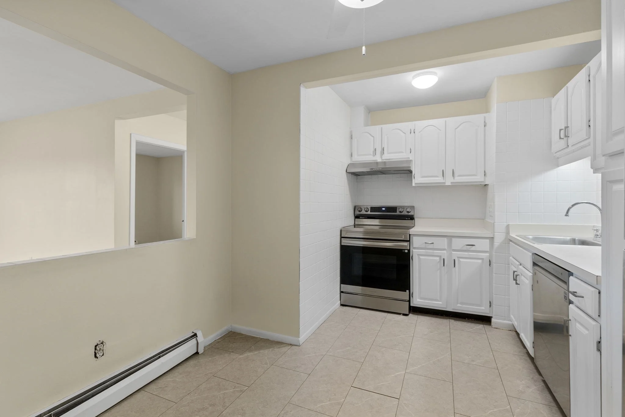 1 bed, 1 bath apartment for rent at 5 Linda Ln Unit 4-4, Dorchester — photo 9 of 15