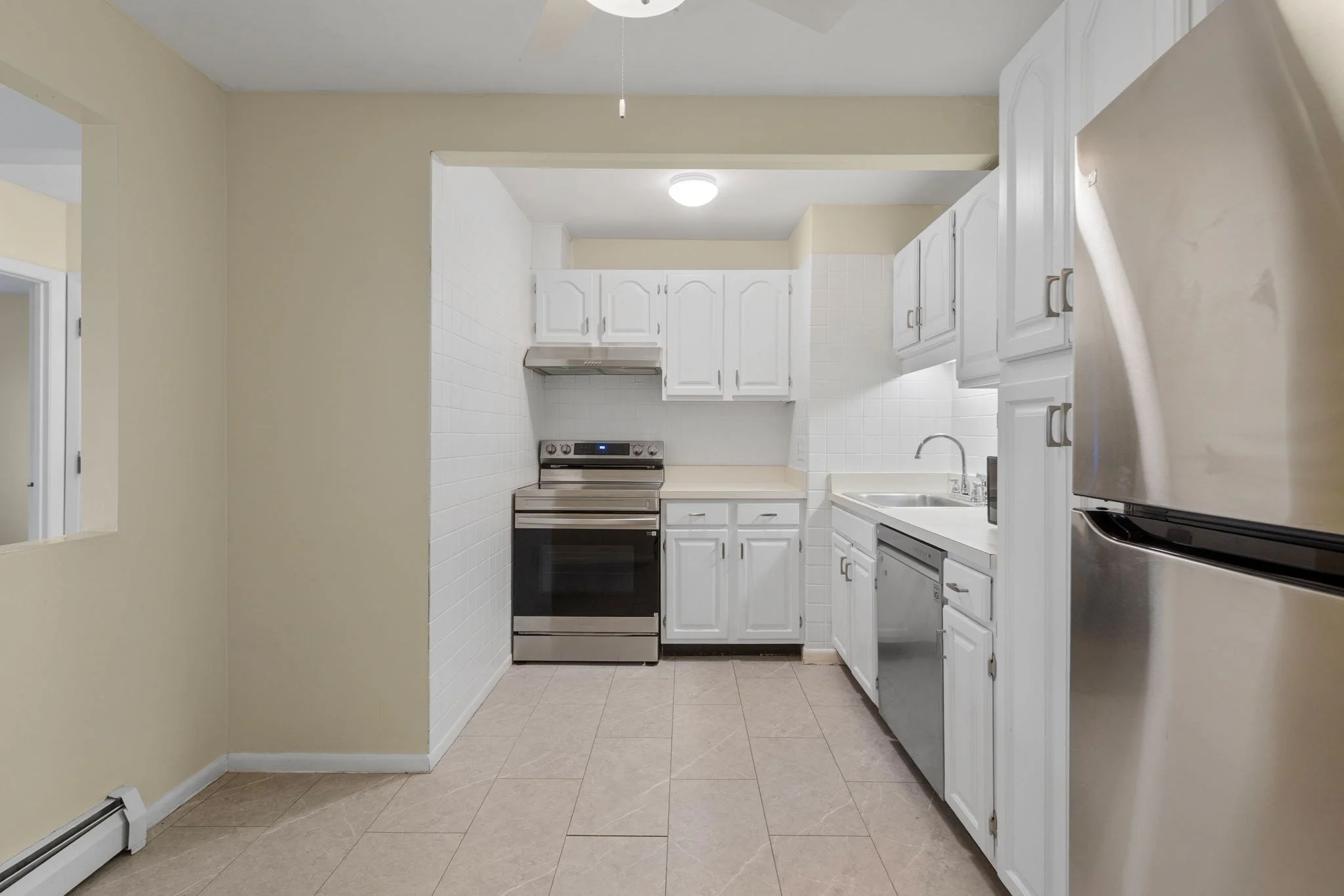 1 bed, 1 bath apartment for rent at 5 Linda Ln Unit 4-4, Dorchester — photo 8 of 15