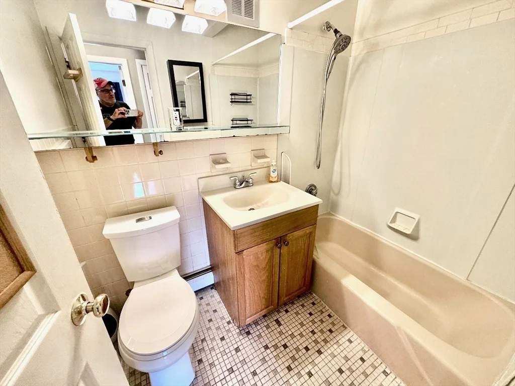 2 bed, 1 bath apartment for rent at 5 Linda Ln Unit 4-8, Dorchester — photo 19 of 31