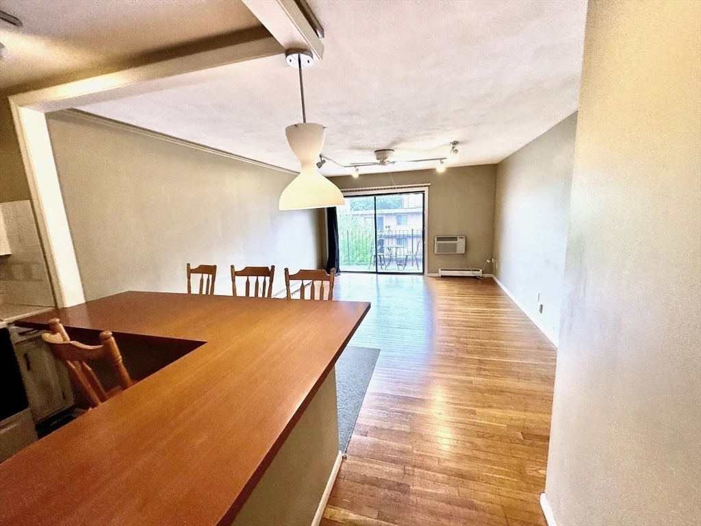 2 bed, 1 bath apartment for rent at 5 Linda Ln Unit 4-8, Dorchester — photo 6 of 31