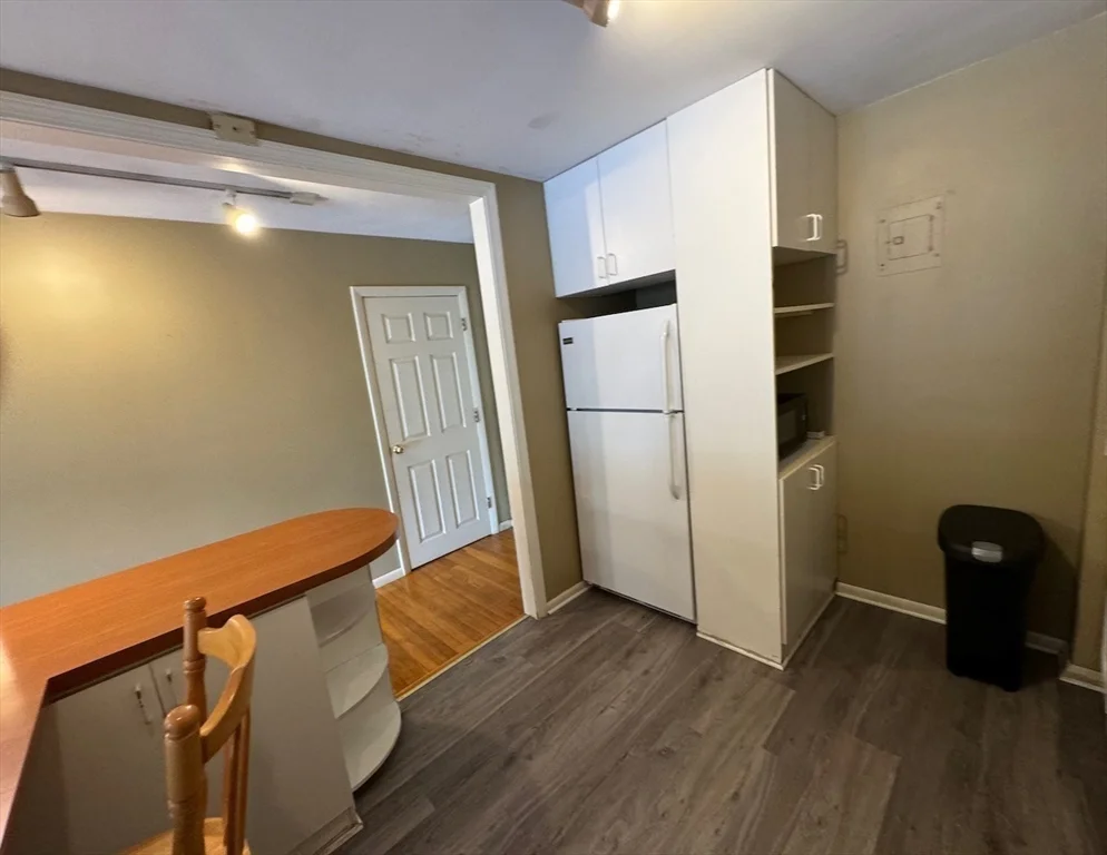 2 bed, 1 bath apartment for rent at 5 Linda Ln Unit 4-8, Dorchester — photo 24 of 31