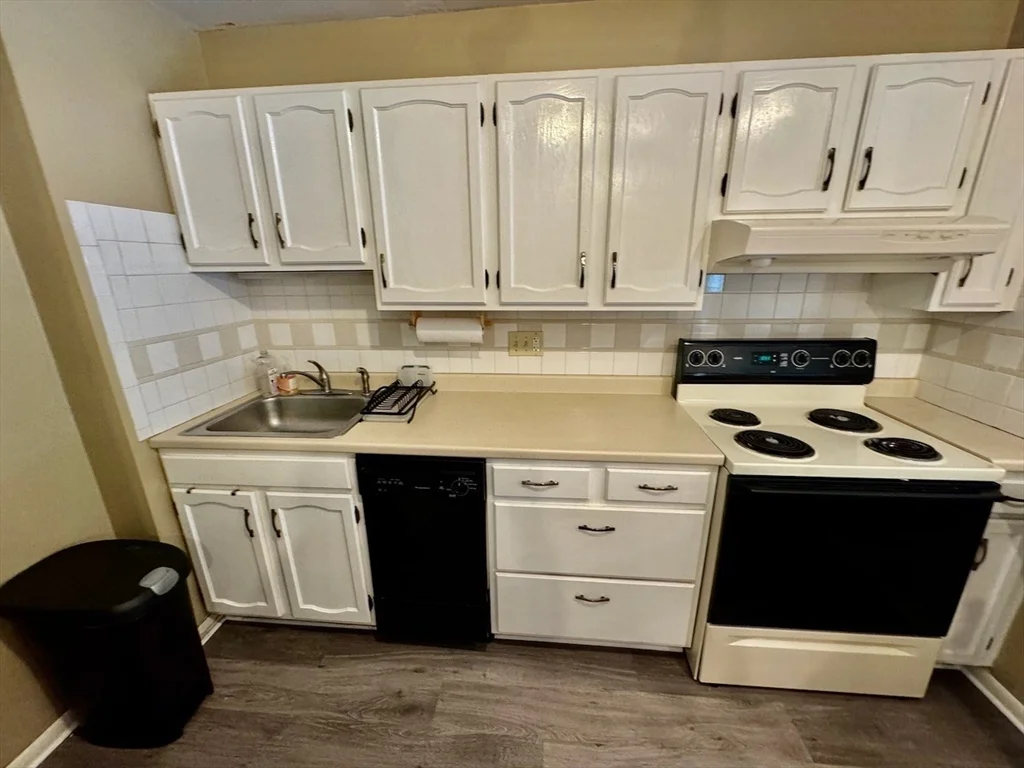 2 bed, 1 bath apartment for rent at 5 Linda Ln Unit 4-8, Dorchester — photo 8 of 31