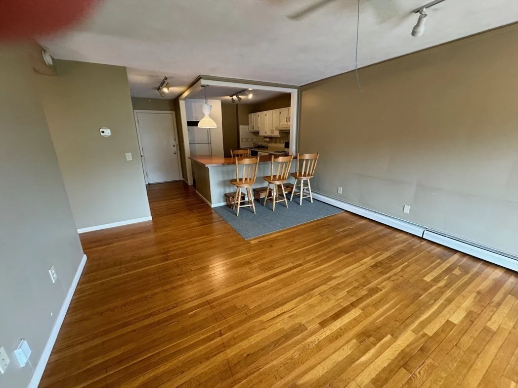 2 bed, 1 bath apartment for rent at 5 Linda Ln Unit 4-8, Dorchester — photo 10 of 31