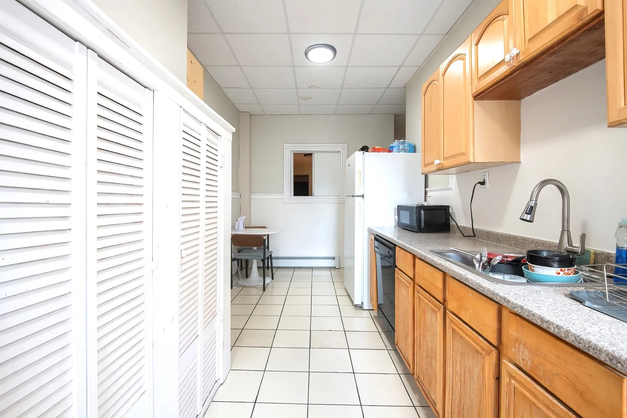 5 bed, 2 bath apartment for rent at 5 Linden St Unit 1, Allston — photo 7 of 7