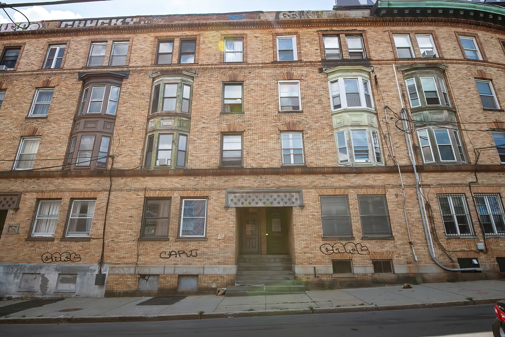 4 bed, 1 bath apartment for rent at 5 Linden St Unit 2, Allston — photo 14 of 14