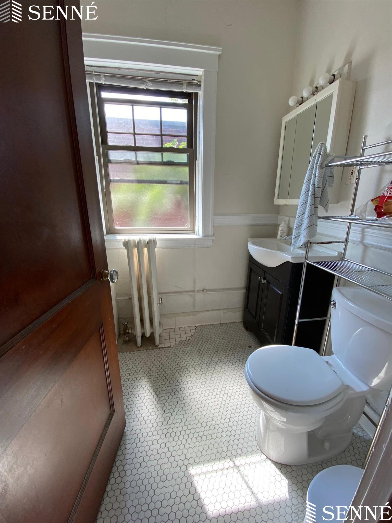 1 bed, 1 bath apartment for rent at 5 Linnaean St Unit 43, Neighborhood Nine — photo 3 of 9