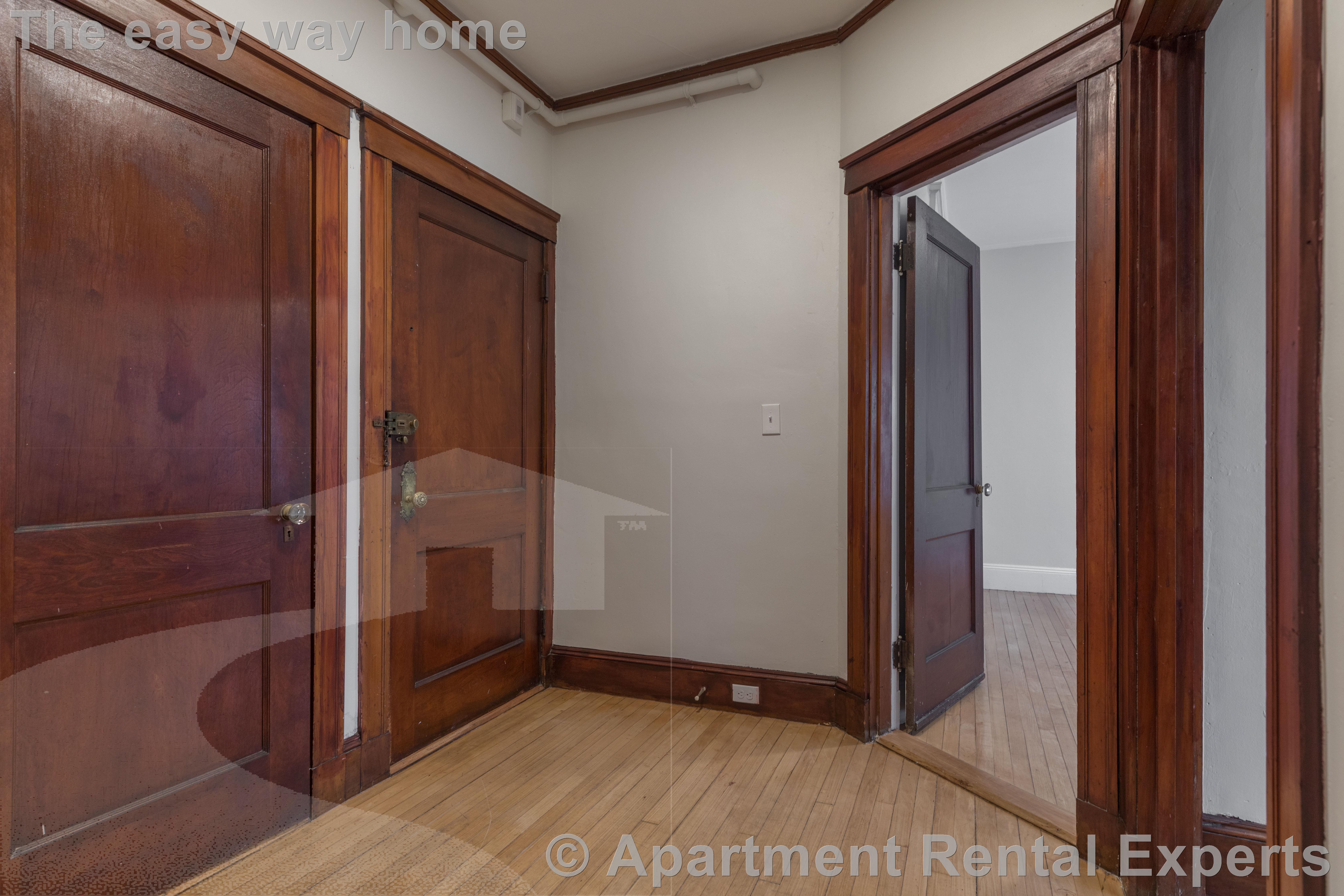 1 bed, 1 bath apartment for rent at 5 Linnaean St Unit 6, Porter Square — photo 9 of 11