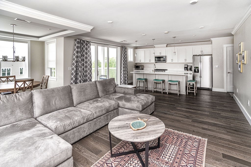 2 bed, 2 bath apartment for rent at 5 Longview Dr Unit 207, Atkinson — photo 1 of 31