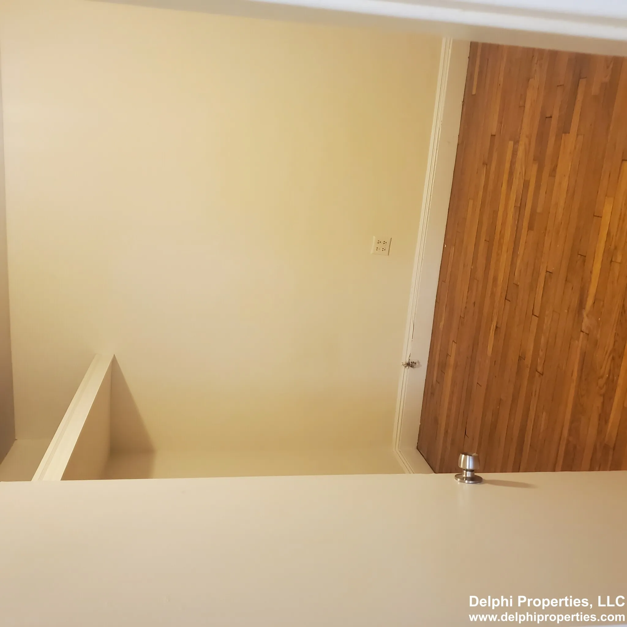 2 bed, 1 bath apartment for rent at 5 Lothian Rd Unit 3, Brighton — photo 3 of 7