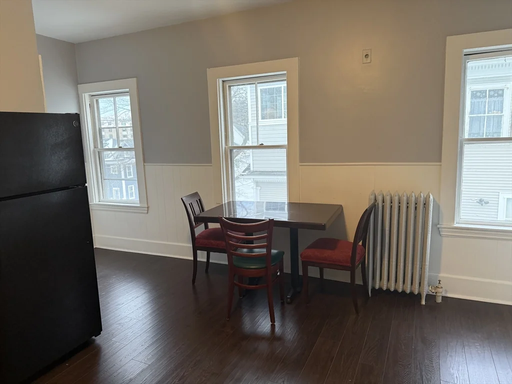 1 bed, 3 bath apartment for rent at 5 Lothrop St Unit 3, Plymouth — photo 10 of 14