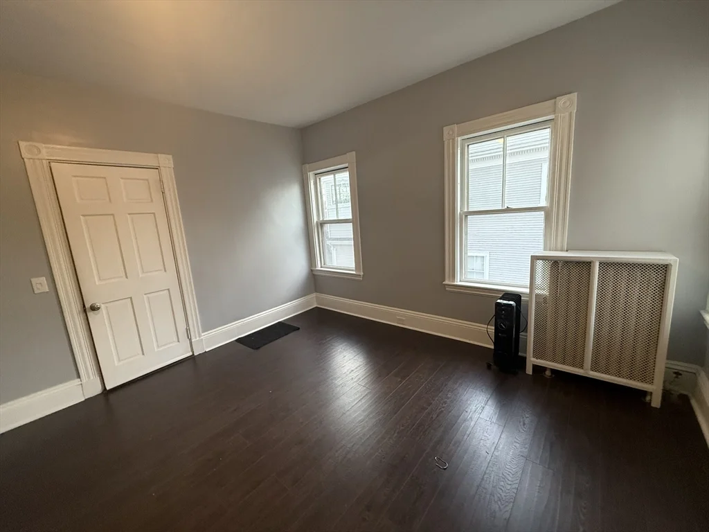 1 bed, 3 bath apartment for rent at 5 Lothrop St Unit 3, Plymouth — photo 7 of 14