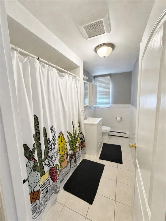 3 bed, 1 bath apartment for rent at 5 Louis Rd Unit 0, Framingham — photo 7 of 11