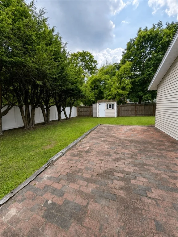 3 bed, 1 bath apartment for rent at 5 Louis Rd Unit 0, Framingham — photo 11 of 11