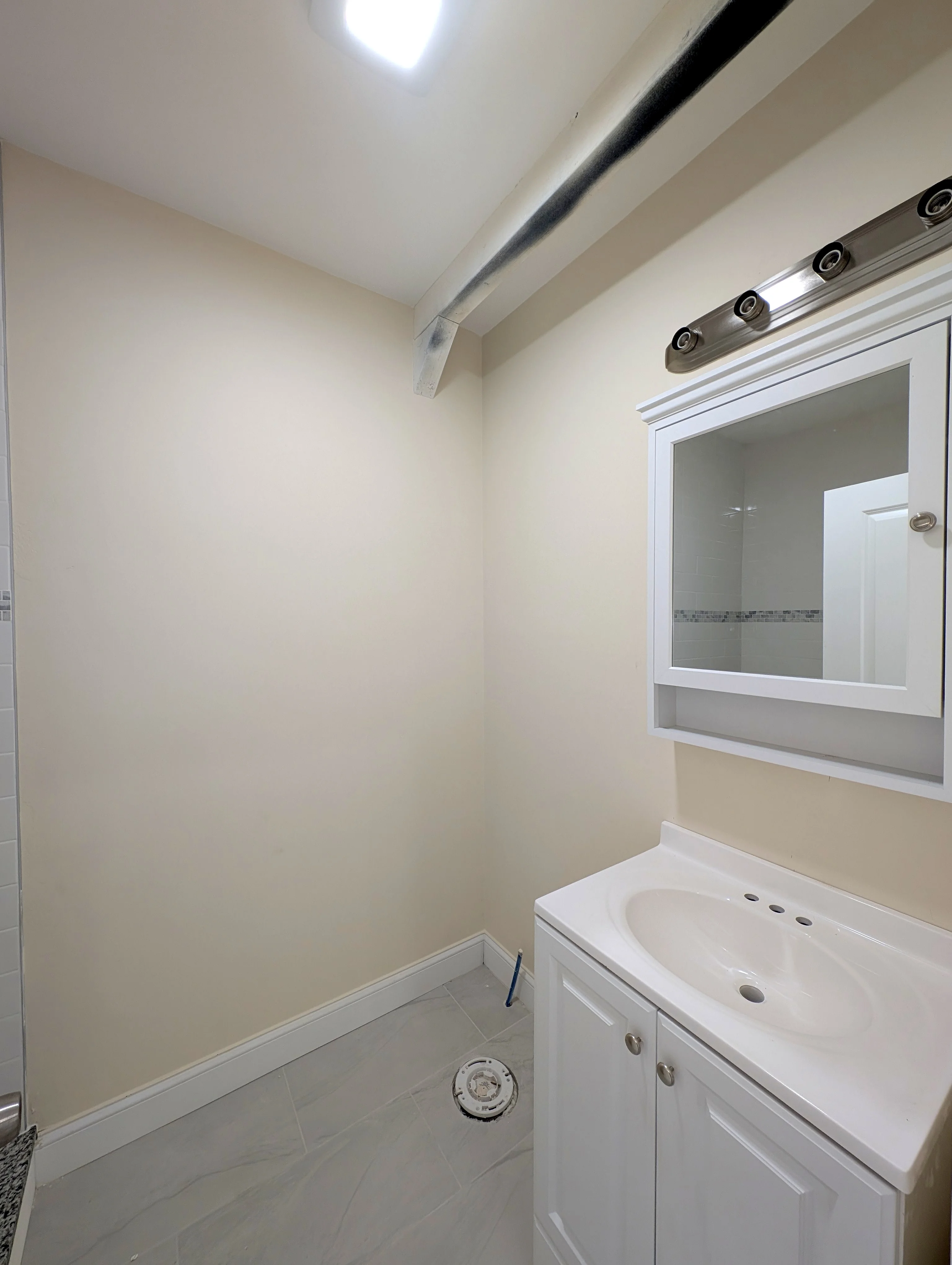3 bed, 1 bath apartment for rent at 5 Lowell Cir Unit 3, Spring Hill — photo 5 of 21