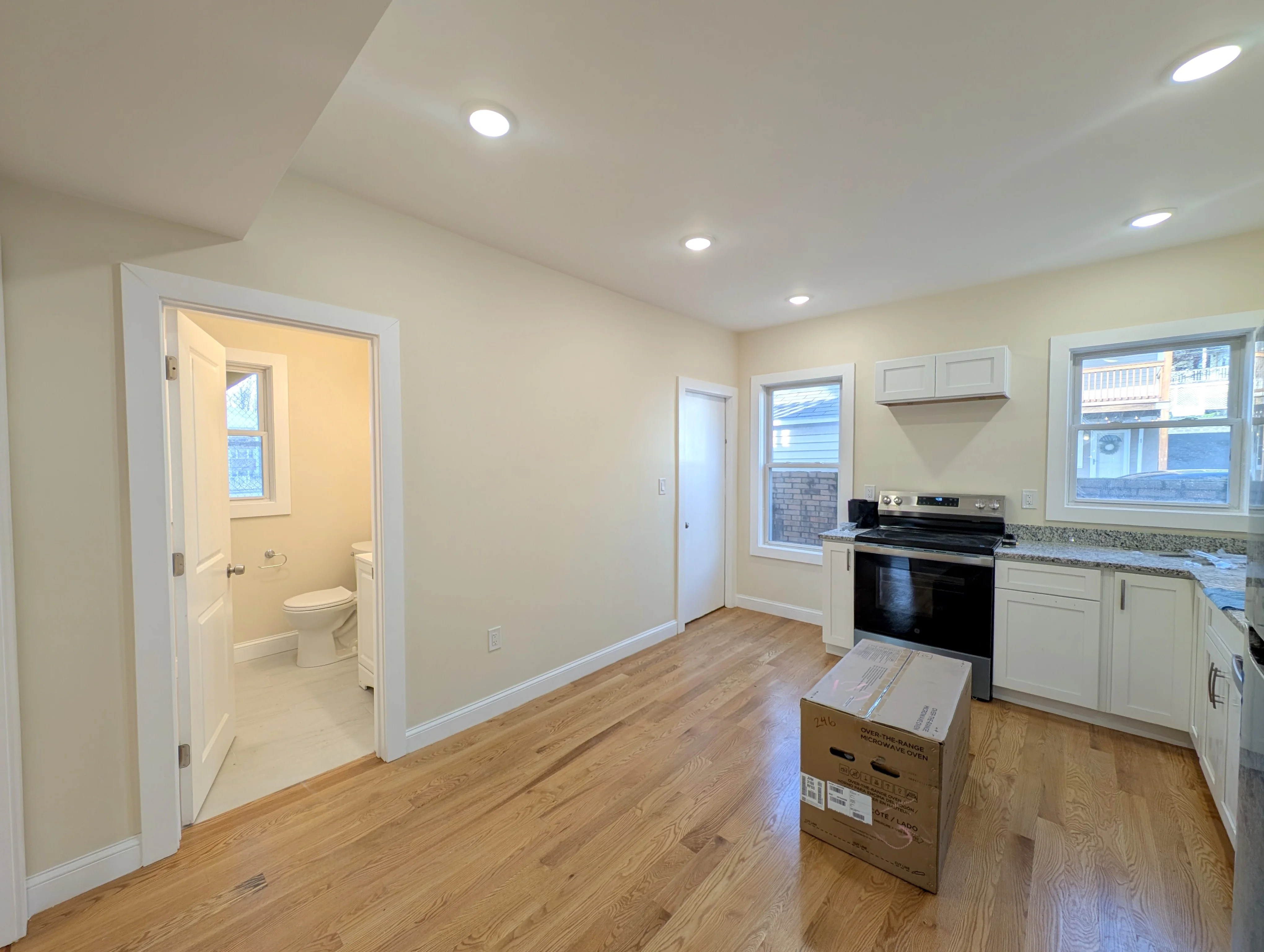 3 bed, 2 bath apartment for rent at 5 Lowell Circle Unit 1, Spring Hill — photo 4 of 17