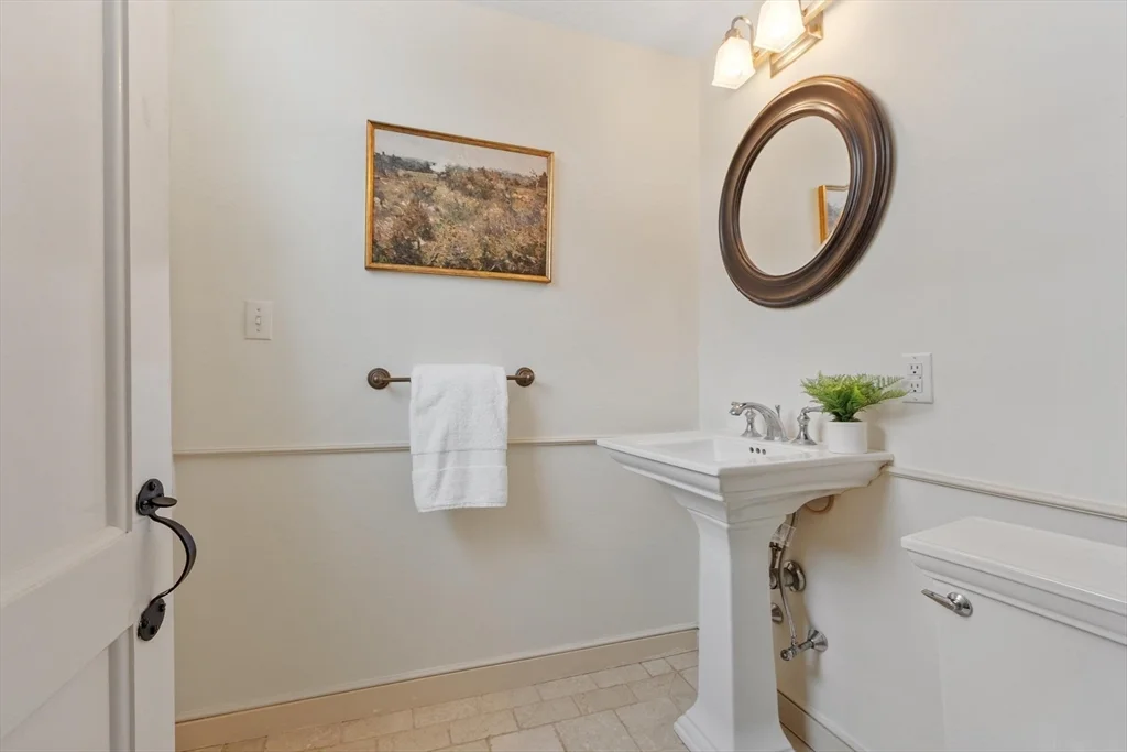 3 bed, 2 bath apartment for rent at 5 Lowell St Unit 5, Carlisle — photo 9 of 26