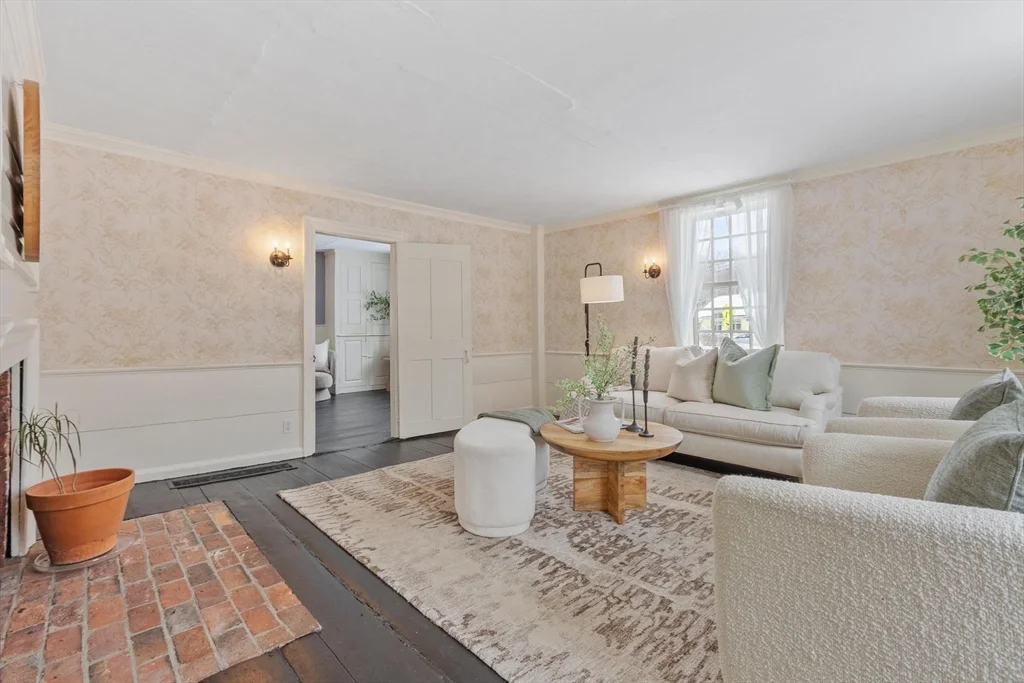 3 bed, 2 bath apartment for rent at 5 Lowell St Unit 5, Carlisle — photo 6 of 26