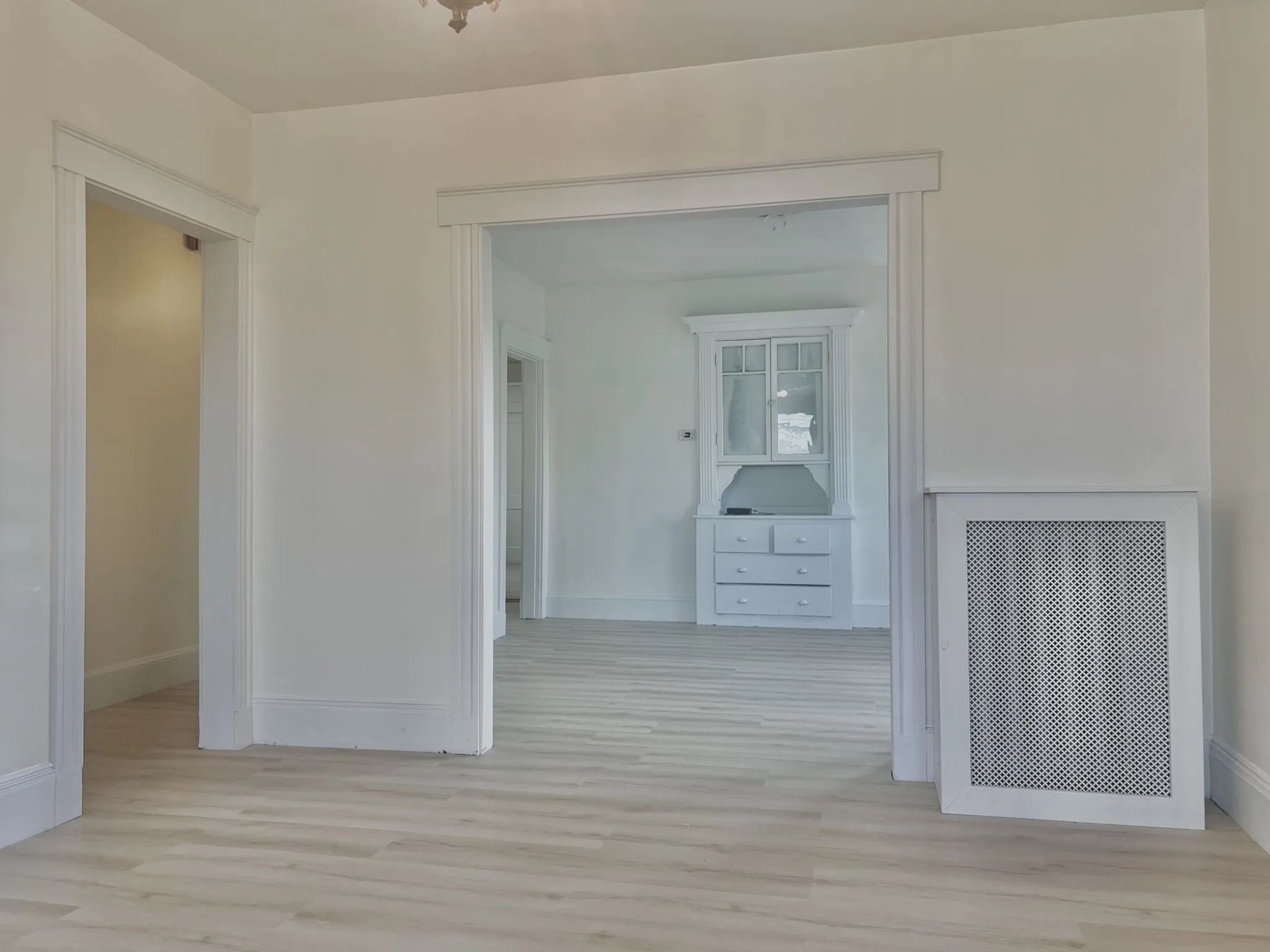 3 bed, 1 bath apartment for rent at 5 Magnus Ave Unit 2, Ward Two — photo 5 of 26