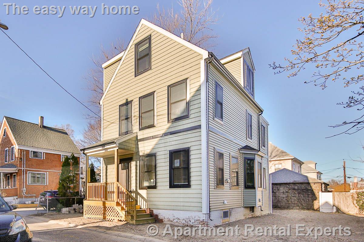 6 bed, 4+ bath apartment for rent at 5 Malvern Ter, Tufts