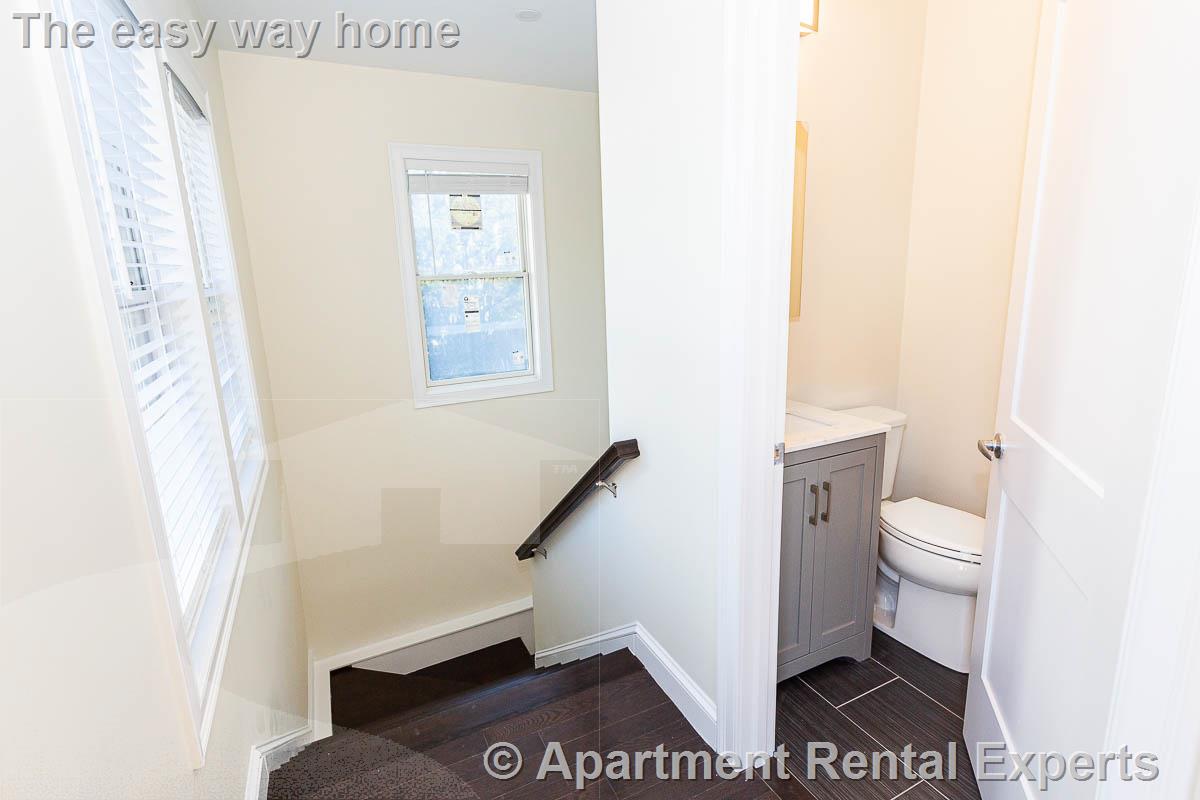 6 bed, 4+ bath apartment for rent at 5 Malvern Ter, Tufts — photo 11 of 22