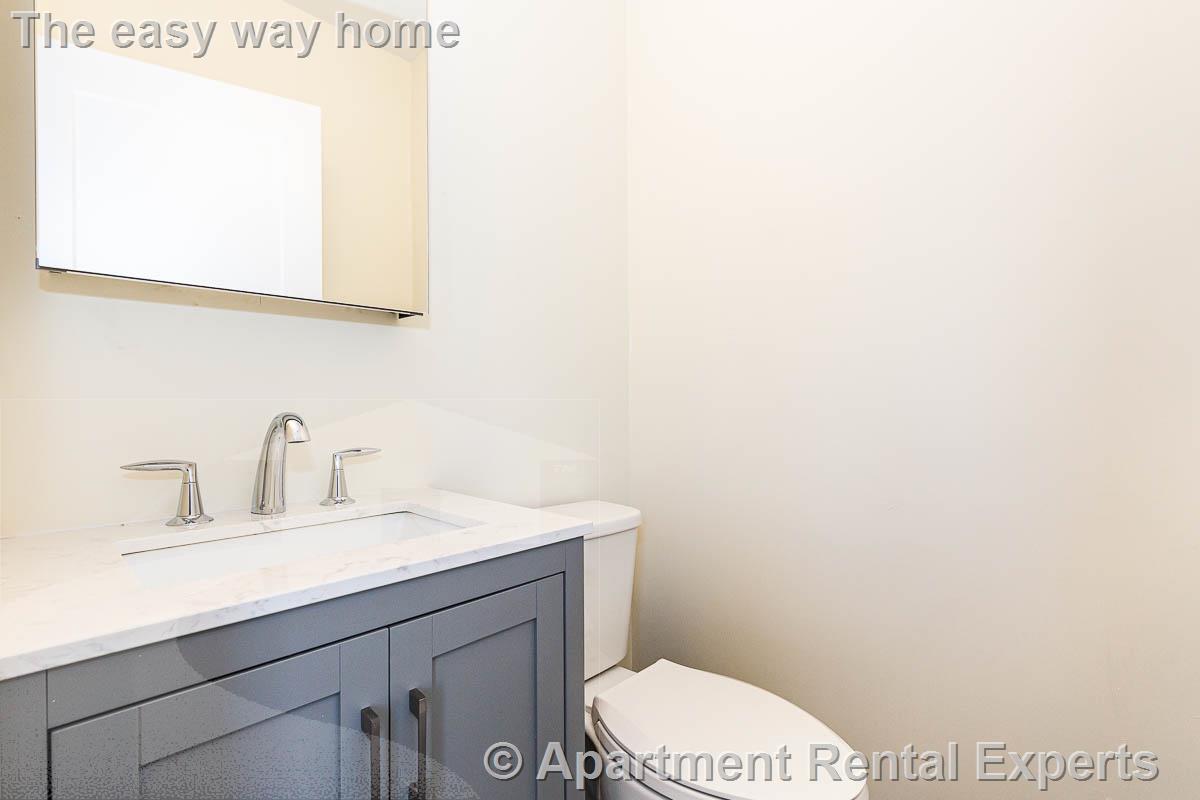 6 bed, 4+ bath apartment for rent at 5 Malvern Ter, Tufts — photo 9 of 22