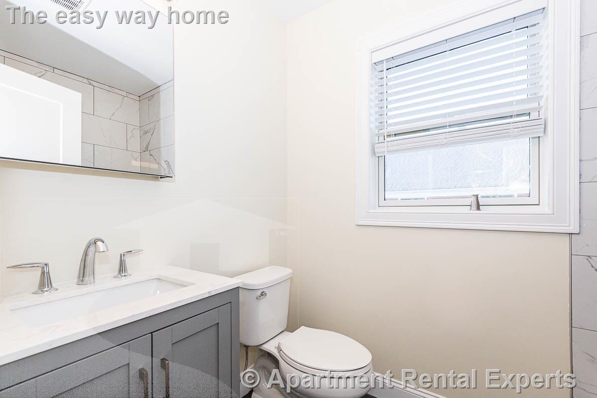 6 bed, 4+ bath apartment for rent at 5 Malvern Ter, Tufts — photo 14 of 22