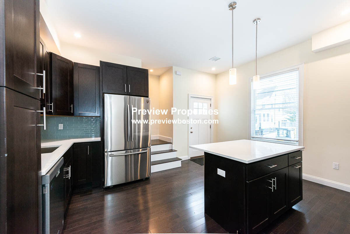 6 bed, 4+ bath apartment for rent at 5 Malvern Ter Unit P, South Medford — photo 39 of 40