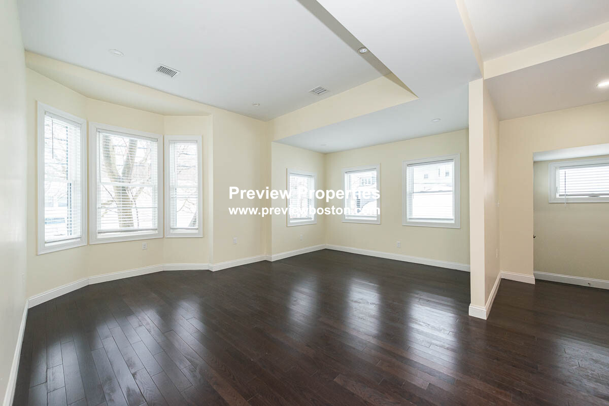 6 bed, 4+ bath apartment for rent at 5 Malvern Ter Unit P, South Medford — photo 8 of 40