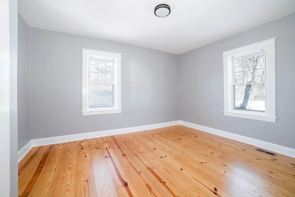 2 bed, 1 bath apartment for rent at 5 Maple Ave Unit 1, Oxford — photo 21 of 22