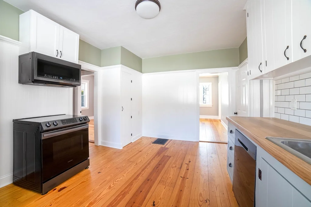 2 bed, 1 bath apartment for rent at 5 Maple Ave Unit 1, Oxford — photo 10 of 22