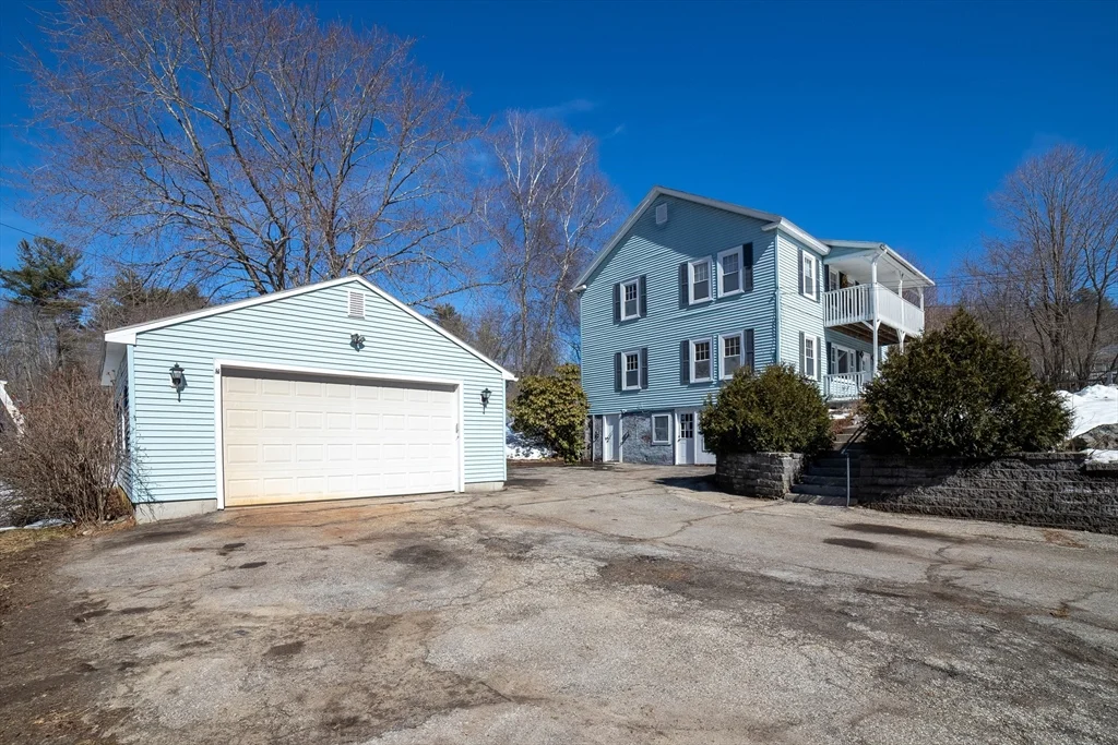2 bed, 1 bath apartment for rent at 5 Maple Ave Unit 1, Oxford — photo 3 of 22