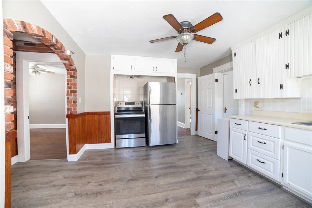 3 bed, 1 bath apartment for rent at 5 Maple Ave Unit 2, Oxford — photo 12 of 22