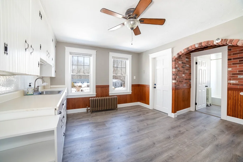 3 bed, 1 bath apartment for rent at 5 Maple Ave Unit 2, Oxford — photo 13 of 22